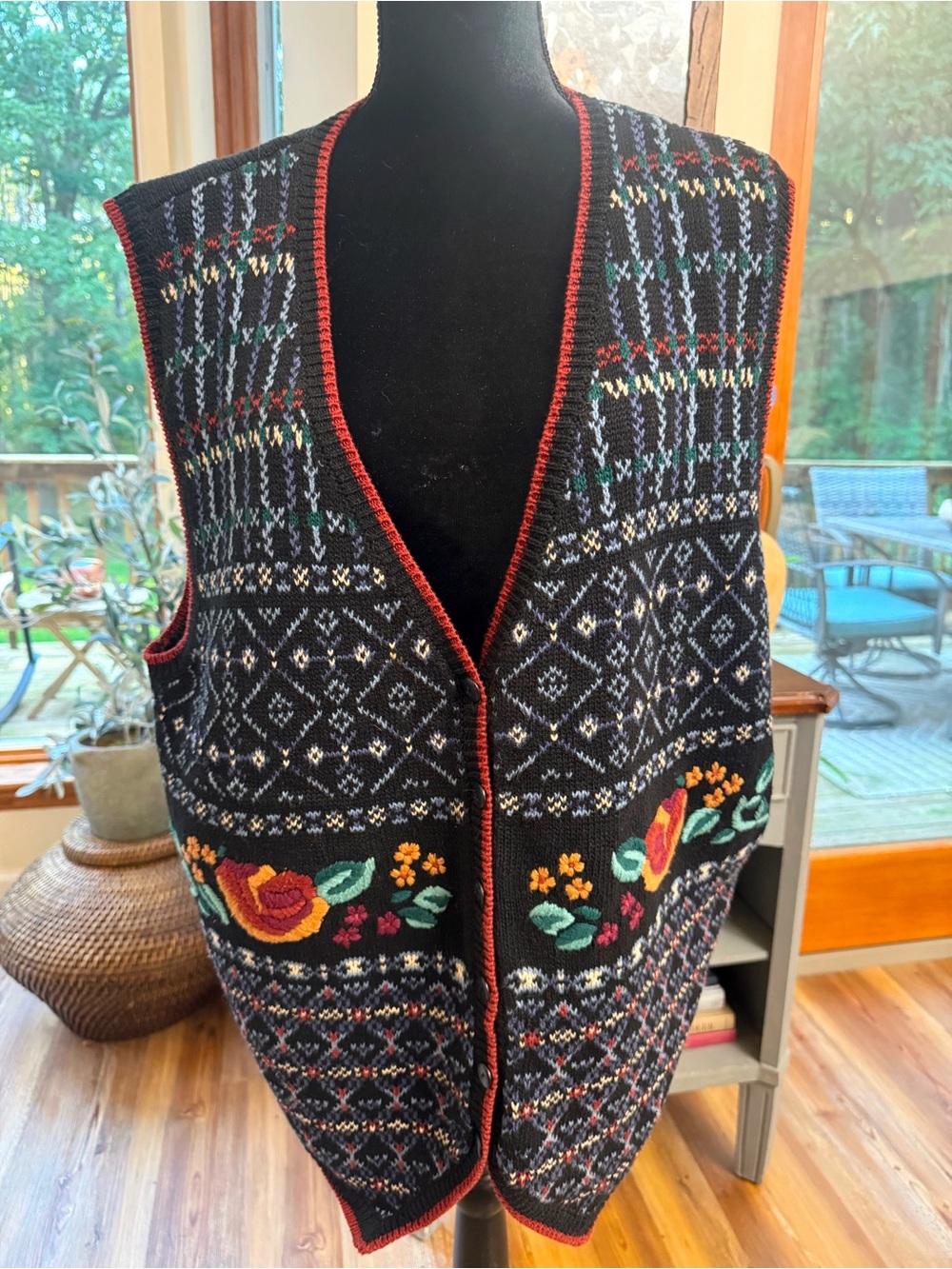 Vintage fall sweater vest. Plus size.